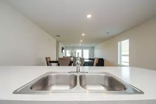 4355 Palmetto Grv Ln, Baytown, TX 77521 - Photo 8