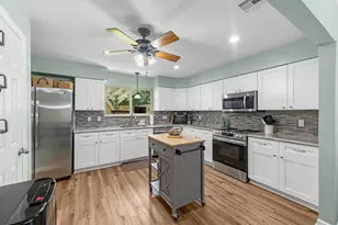 2355 Farriers Bend Dr, Friendswood, TX 77546 - Photo 26