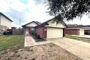 6019 Greenpark Manor Ln, Houston, TX 77085 - Photo 2