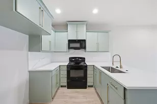 10214 Carmencita Way, Houston, TX 77075 - Photo 4