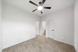 10214 Carmencita Way, Houston, TX 77075 - Photo 8