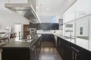 1221 W 17th St, Houston, TX 77008 - Photo 12