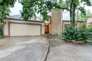 10850 Kirktown Dr, Houston, TX 77089 - Photo 1