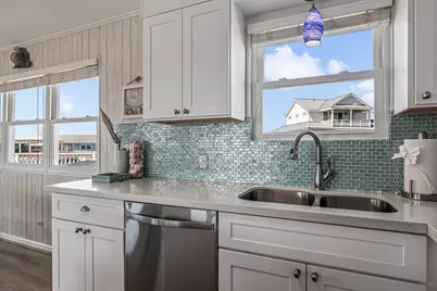 22128 Yoakum Drive, Galveston, TX 77554 - Photo 20