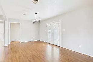 10130 Sussex Ln, Houston, TX 77041 - Photo 6