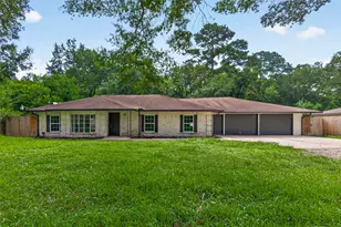 18747 Woodridge Dr, Conroe, TX 77302 - Photo 1