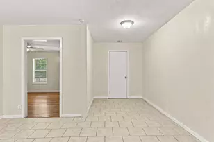 1914 Oaklawn Dr, La Marque, TX 77568 - Photo 12