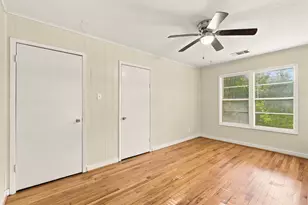 1914 Oaklawn Dr, La Marque, TX 77568 - Photo 4
