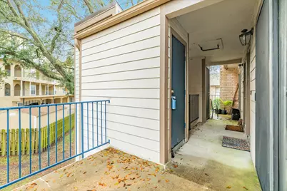 7128 N Holiday Drive, Galveston, TX 77550 - Photo 4