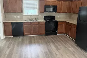 312-2 N Ormsby St, Alvin, TX 77511 - Photo 2