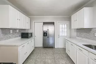 5610 Eskridge St, Houston, TX 77023 - Photo 10