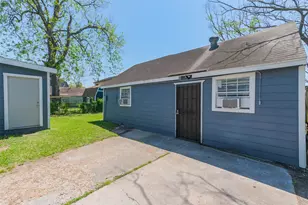 5610 Eskridge St, Houston, TX 77023 - Photo 28