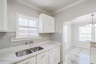 5610 Eskridge St, Houston, TX 77023 - Photo 14
