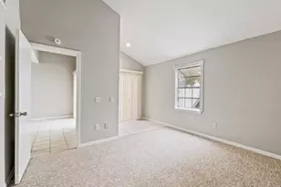 9809 Richmond Ave, Houston, TX 77042 - Photo 18