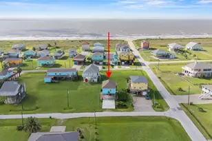 110 S Verdia Dr, Crystal Beach, TX 77650 - Photo 1