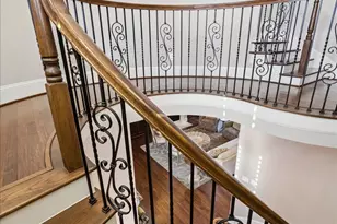 10 Windsor Ct, Houston, TX 77055 - Photo 20