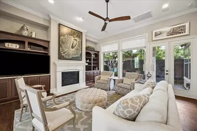 10 Windsor Court, Houston, TX 77055 - Photo 6