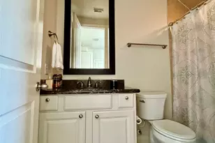 3255 Maxroy St, Houston, TX 77008 - Photo 26