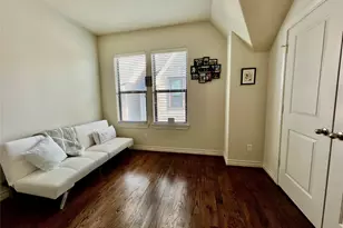 3255 Maxroy St, Houston, TX 77008 - Photo 24