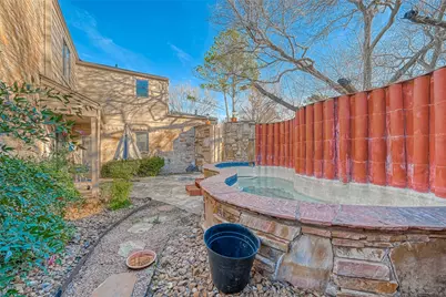 2107 Shadowbriar Drive, Houston, TX 77077 - Photo 20