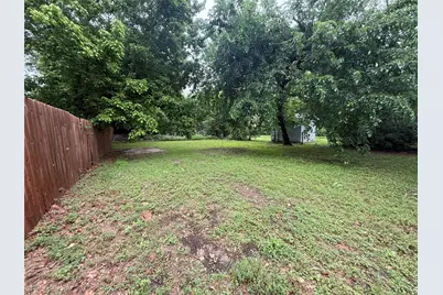 617 N Trinity St, Gilmer, TX 75644 - Photo 14