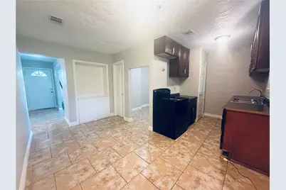 12211 Wessex Drive, Houston, TX 77089 - Photo 8