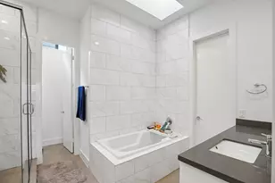 1166 W 19th St, Houston, TX 77008 - Photo 18