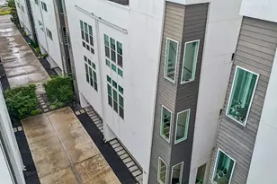 1166 W 19th St, Houston, TX 77008 - Photo 1