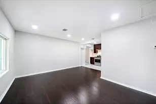 6526 Westview Dr, Houston, TX 77055 - Photo 6