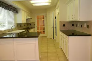 2502 Stephens Grant Dr, Sugar Land, TX 77479 - Photo 8