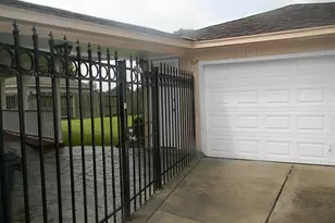 2502 Stephens Grant Dr, Sugar Land, TX 77479 - Photo 4