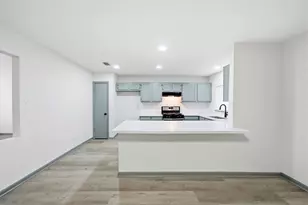 13302 Wells River Dr, Houston, TX 77041 - Photo 8