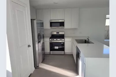 9011 Arctic Rockfish Dr, Baytown, TX 77521 - Photo 6