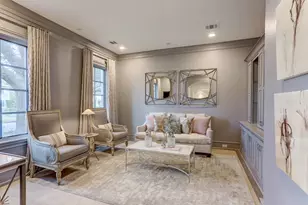 3749 Olympia Dr, Houston, TX 77019 - Photo 10