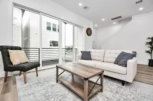 4804 Elysian St, Houston, TX 77009 - Photo 10
