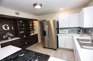 3309 Bernardo De Galvez, Galveston, TX 77550 - Photo 8