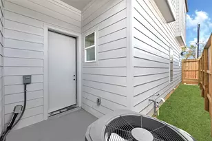 2581 Paul Quinn St, Houston, TX 77091 - Photo 22