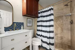 22113 Yoakum Dr, Galveston, TX 77554 - Photo 16
