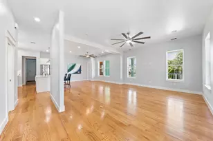 13 Caravelle Ct, Galveston, TX 77554 - Photo 8