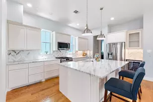 13 Caravelle Ct, Galveston, TX 77554 - Photo 2