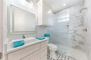 13 Caravelle Ct, Galveston, TX 77554 - Photo 30