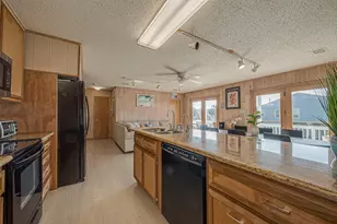 4406 Pabst Rd, Galveston, TX 77554 - Photo 22