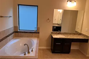 2814 King's Retreat Cir, Houston, TX 77345 - Photo 12