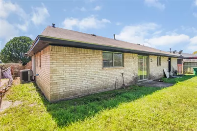 4238 Fallen Oaks Drive, Houston, TX 77091 - Photo 22