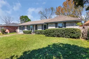 4238 Fallen Oaks Dr, Houston, TX 77091 - Photo 2