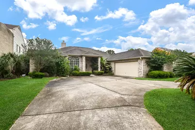 8022 Duffield Lane, Houston, TX 77071 - Photo 1