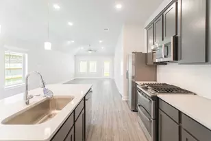 10696 Wild Chives, Conroe, TX 77385 - Photo 2