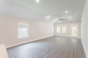 10696 Wild Chives, Conroe, TX 77385 - Photo 12