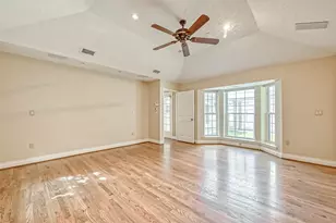 3710 Linkview Dr, Houston, TX 77025 - Photo 36