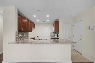 16355 La Luna Dr, Houston, TX 77083 - Photo 10